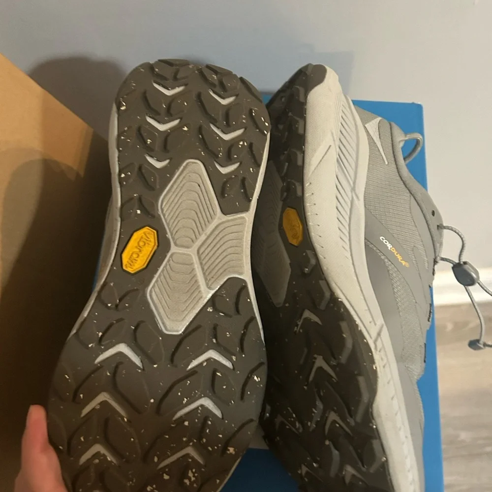 Hoka M Transport GTX size 7.5 tie free sneakers